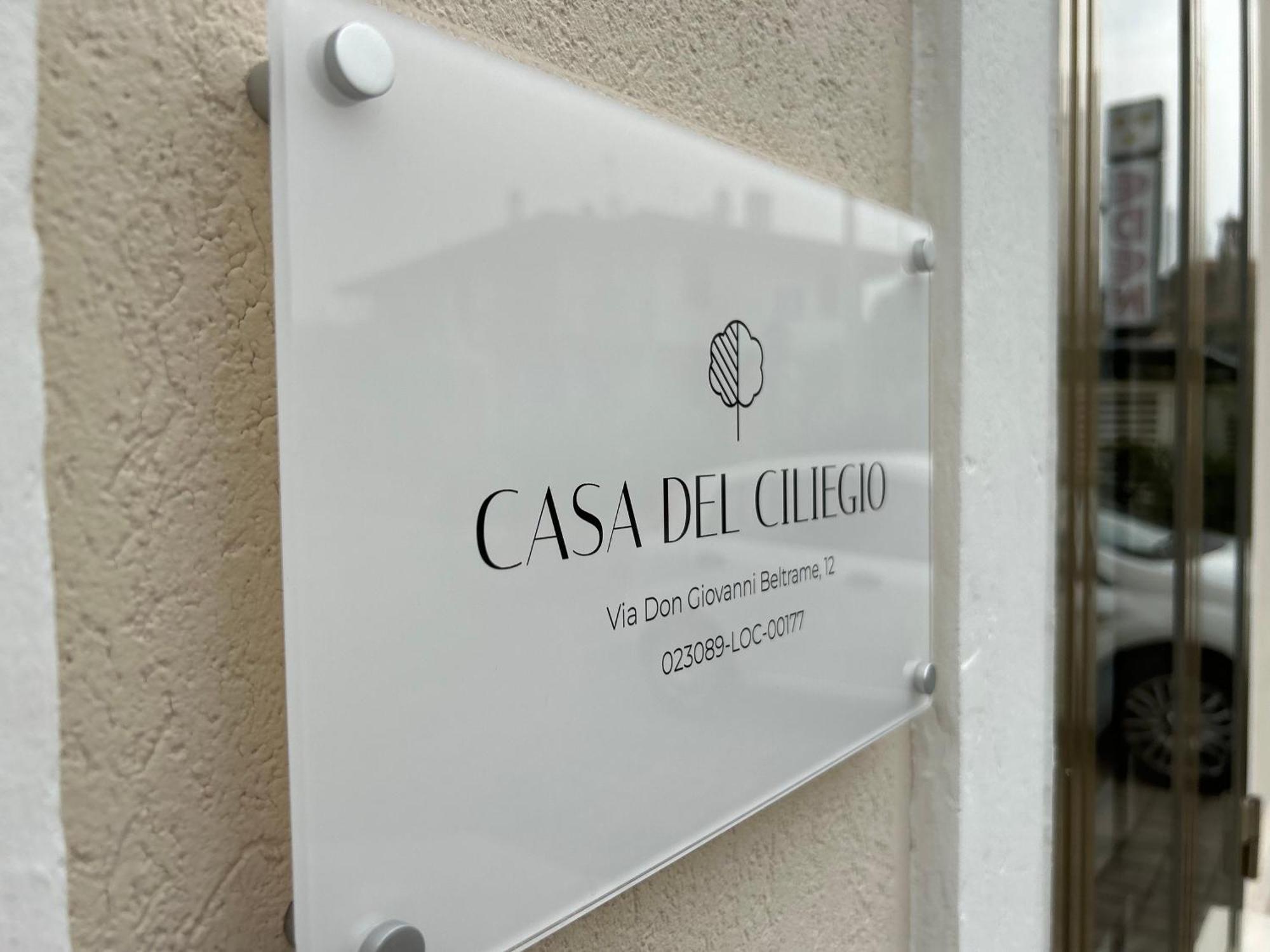 ヴァレッジョ・スル・ミンチョ Casa Del Ciliegioヴィラ エクステリア 写真